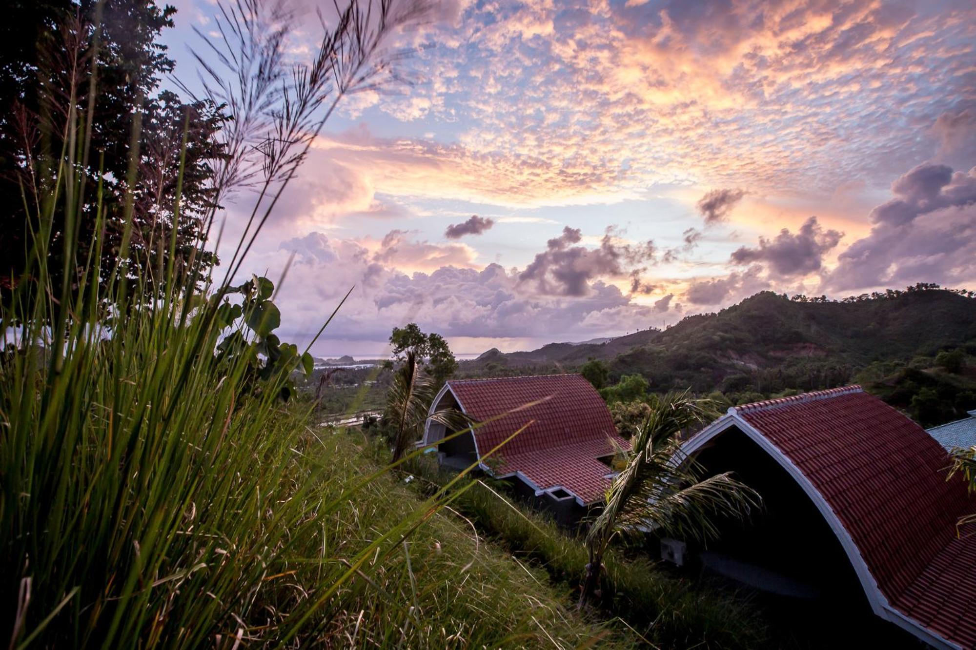 Drop In Surf Lodge Kuta  Eksteriør billede