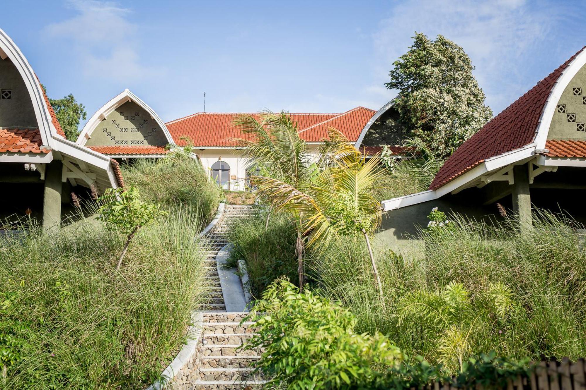 Drop In Surf Lodge Kuta  Eksteriør billede